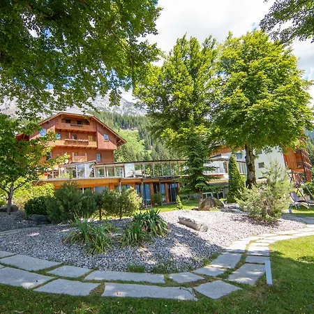 Ramsauhof Pool & Wellness ホテル 4*