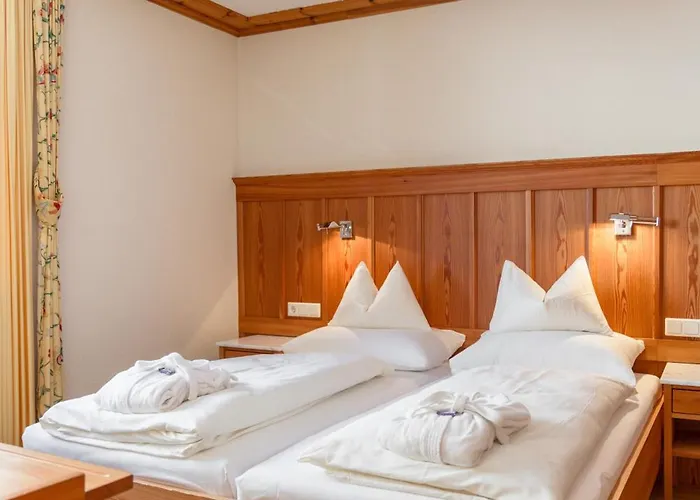 Ramsauhof Pool & Wellness 호텔 람자우 암 다흐스타인