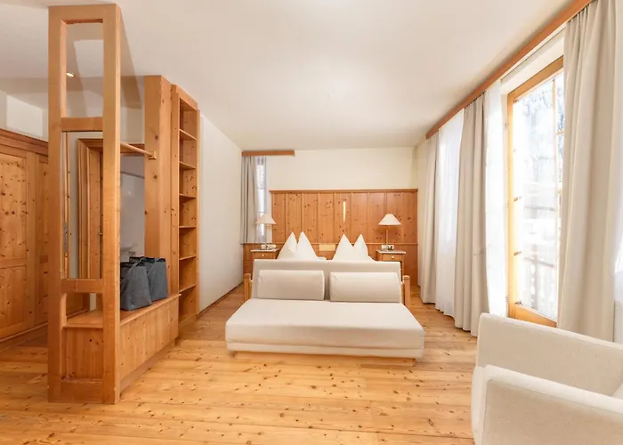 Ramsauhof Pool&wellness Breakfast&light Dinner Buffet 4*